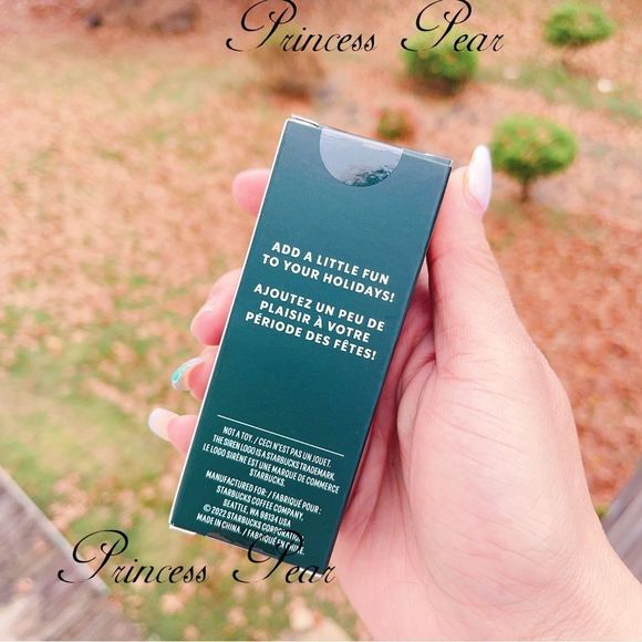 Starbucks 2022 pink holiday keychains - Picture 3 of 3